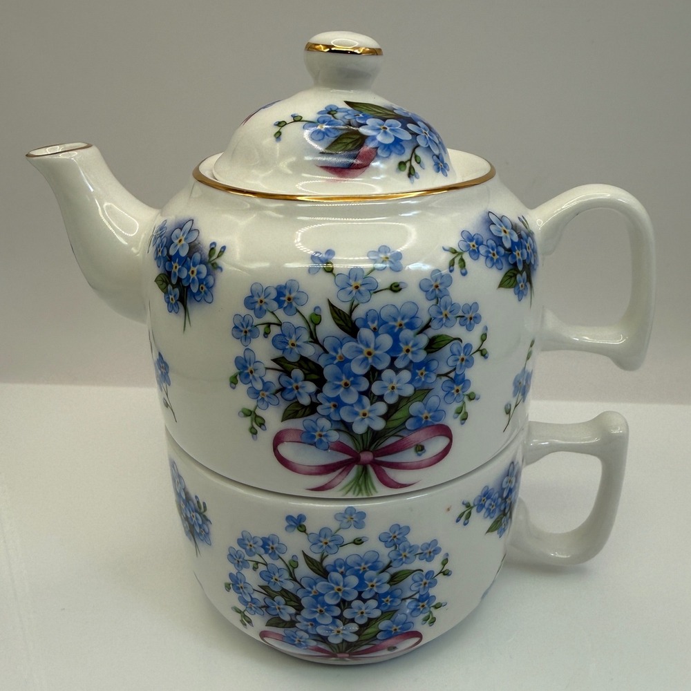 VINTAGE Heirloom Fine Bone China Forget Me Not Tea for One Teapot Cup England